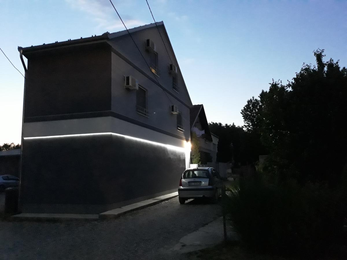 Apartments Popovic ベオグラード エクステリア 写真
